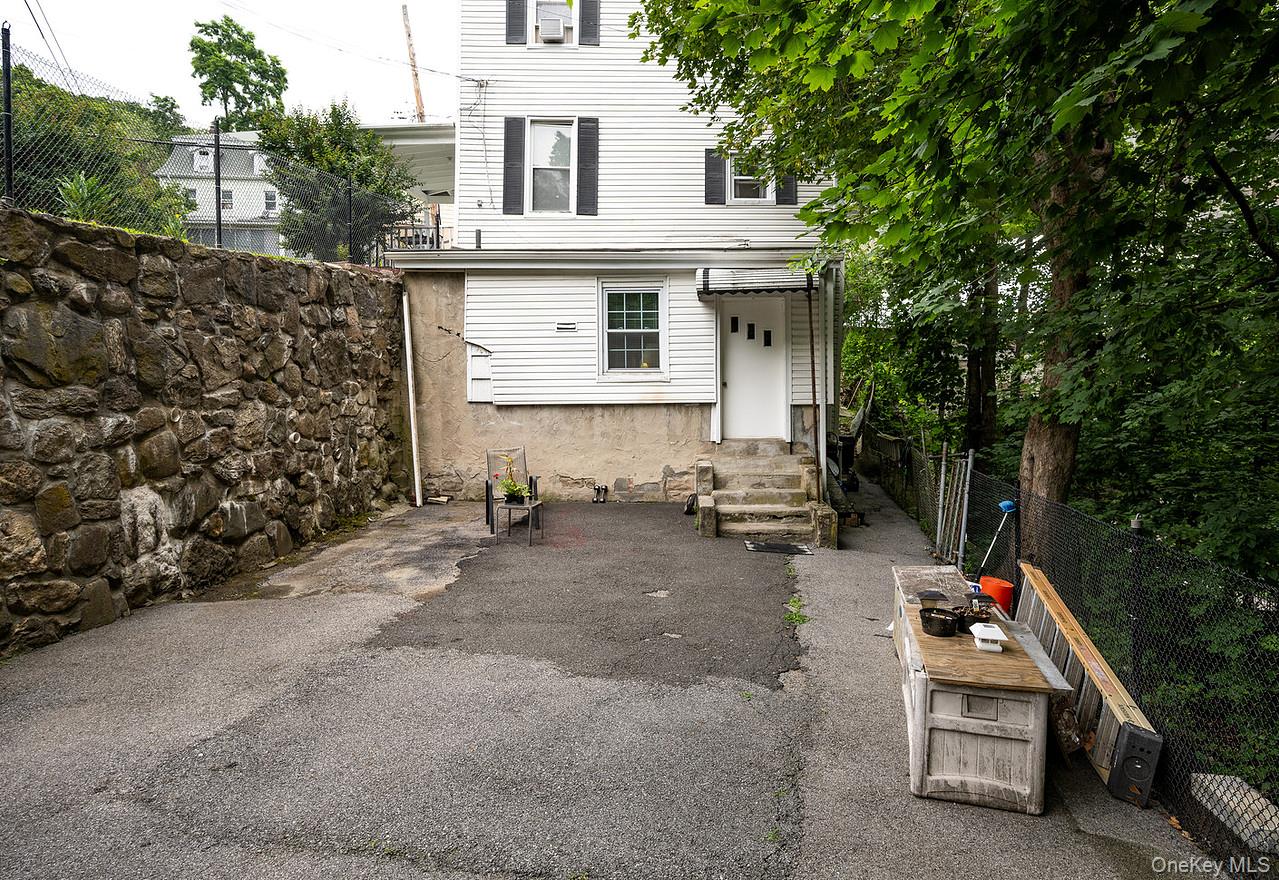 90 Broadway, Ossining, NY 10562