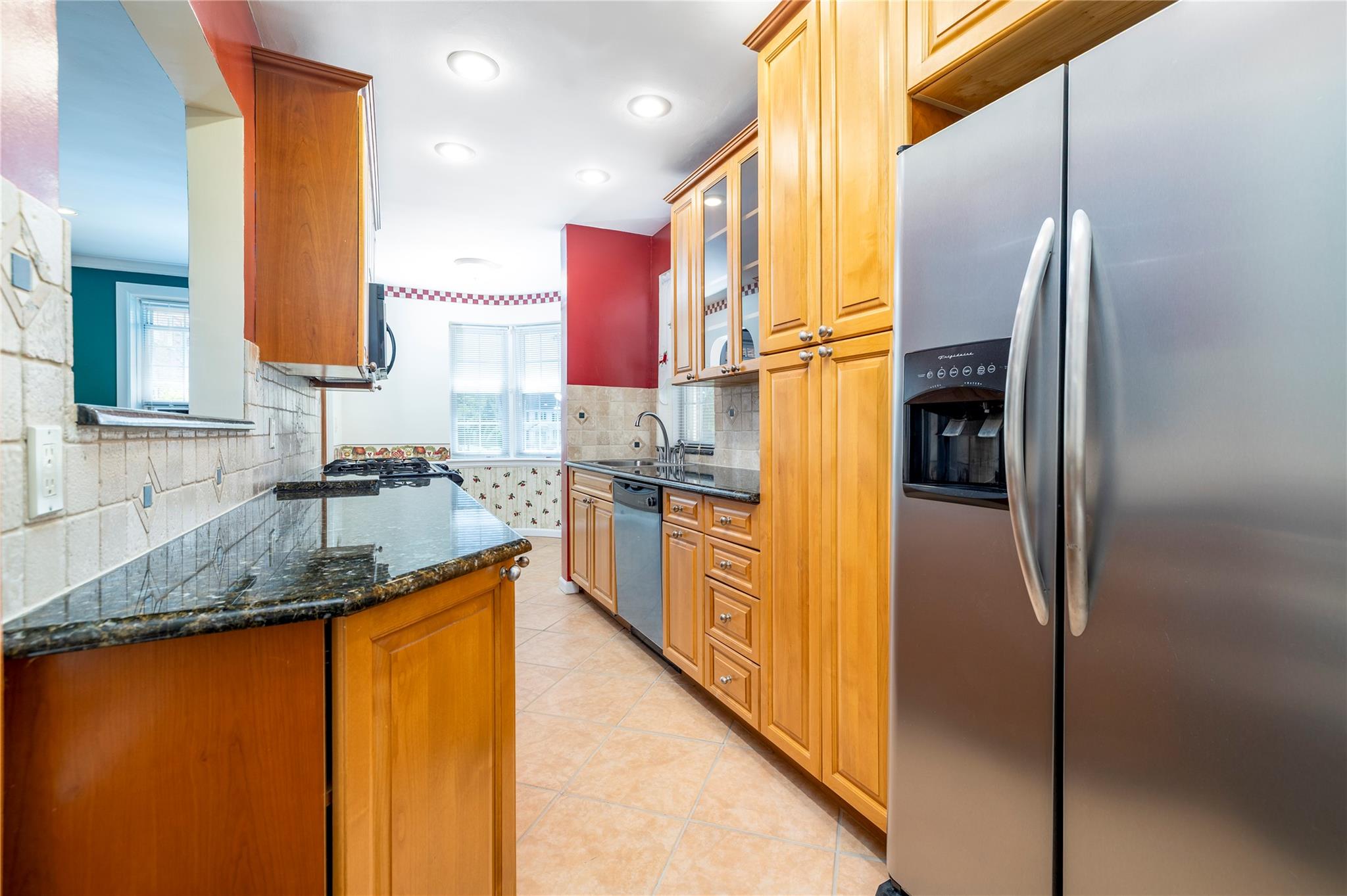 104 S Village Avenue # 1G, Rockville Centre, NY 11570