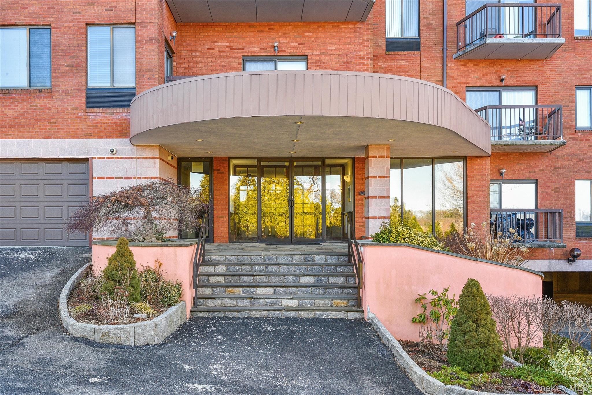 24 Ray Place # 2-3, Scarsdale, NY 10583