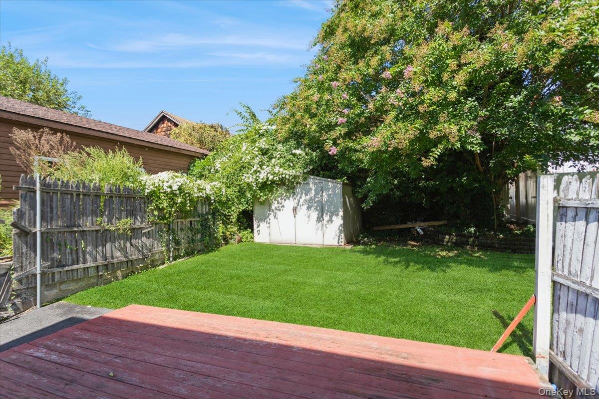 7 Flower Street, New Rochelle, NY 10801