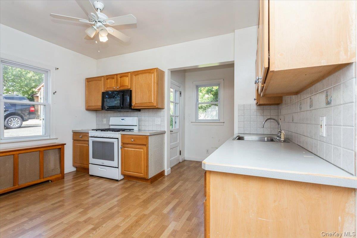 7 Flower Street, New Rochelle, NY 10801