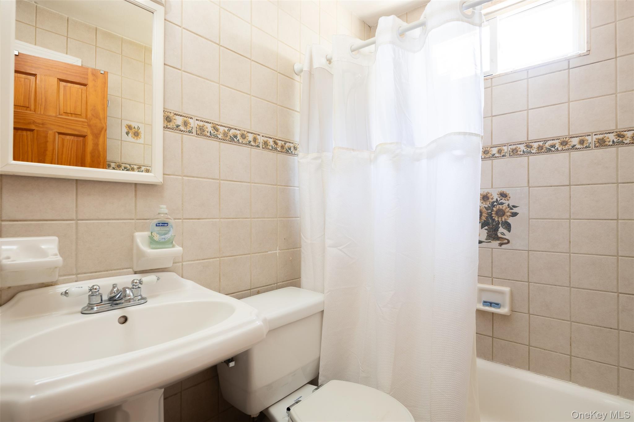 84 Country Club Road, Bellport Village, NY 11713