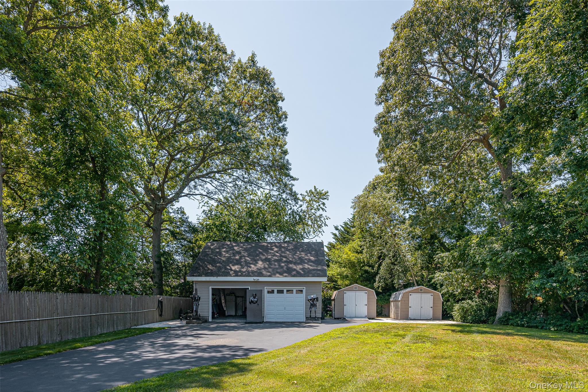 84 Country Club Road, Bellport Village, NY 11713