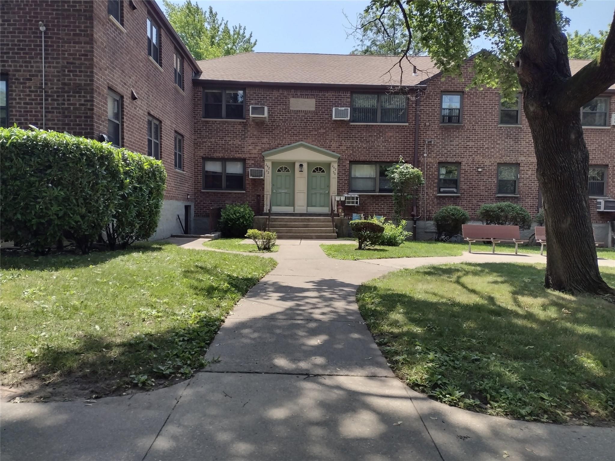 242-52 Horace Harding # 2, Douglaston, NY 11362