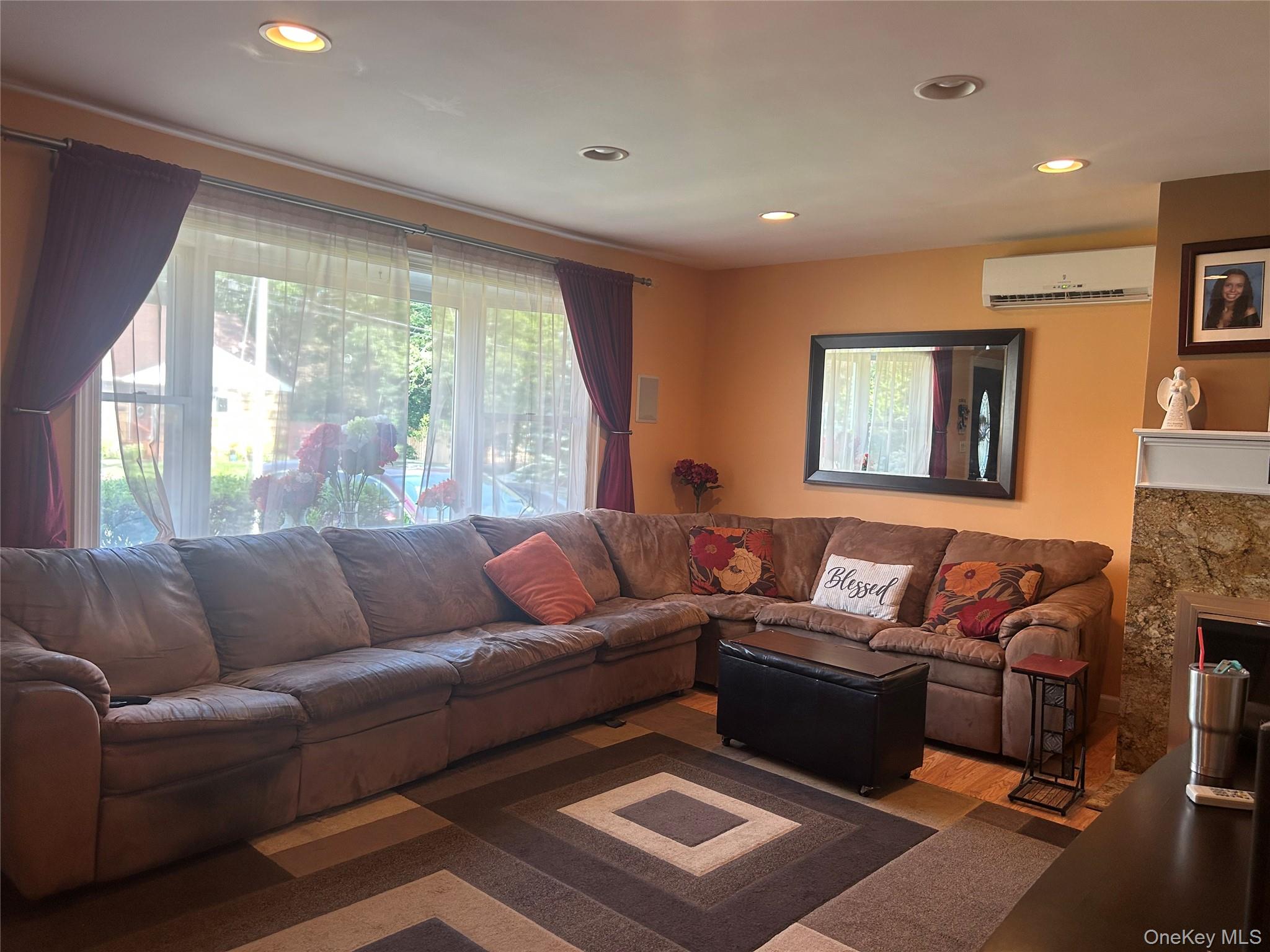 14 Eastwood Drive, North Babylon, NY 11703