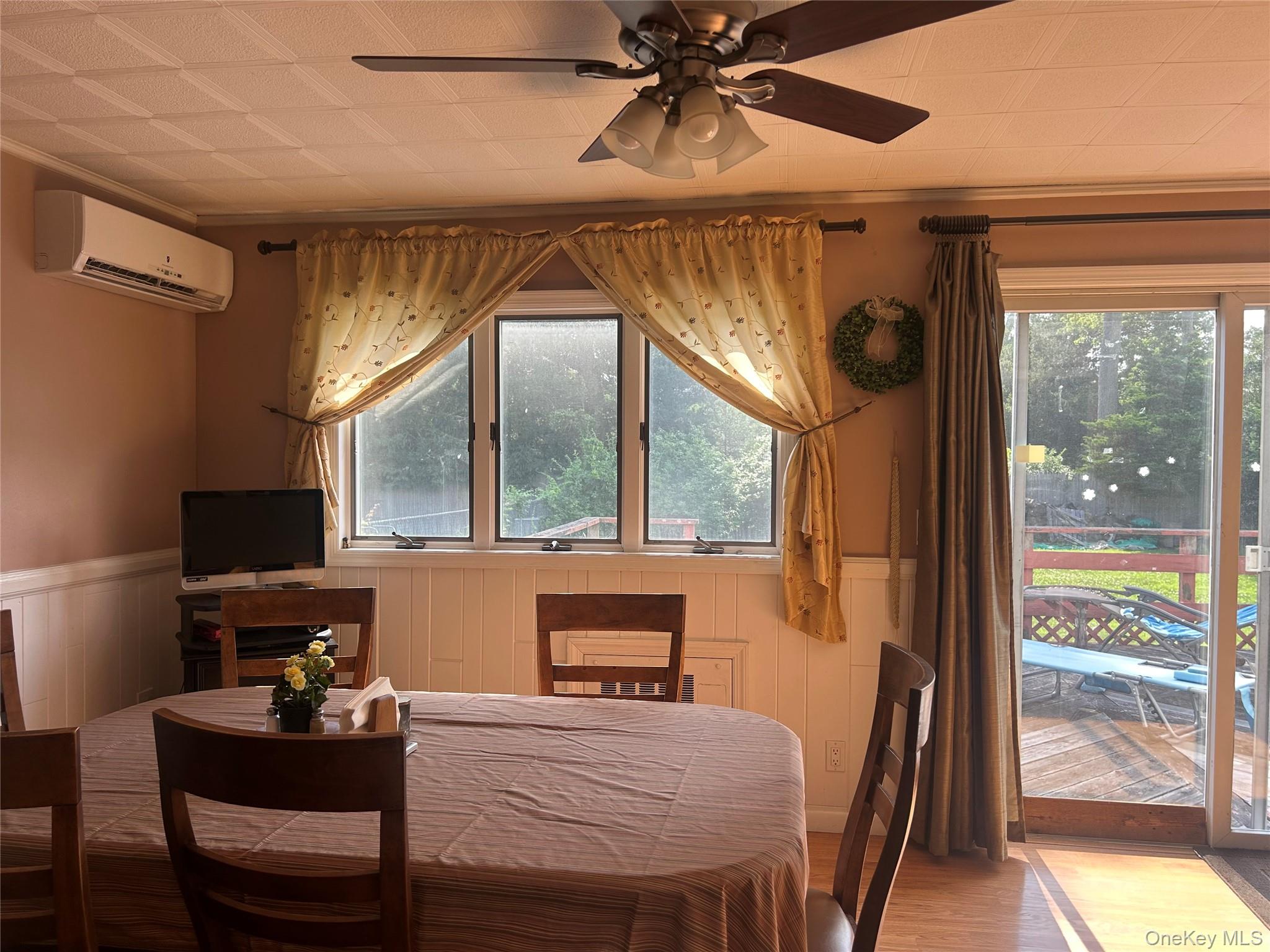 14 Eastwood Drive, North Babylon, NY 11703