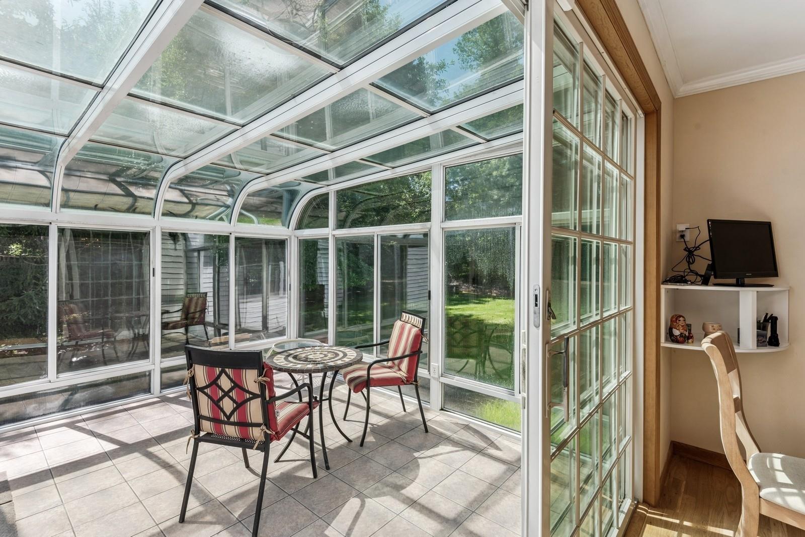 4 Springview Court, East Patchogue, NY 11772