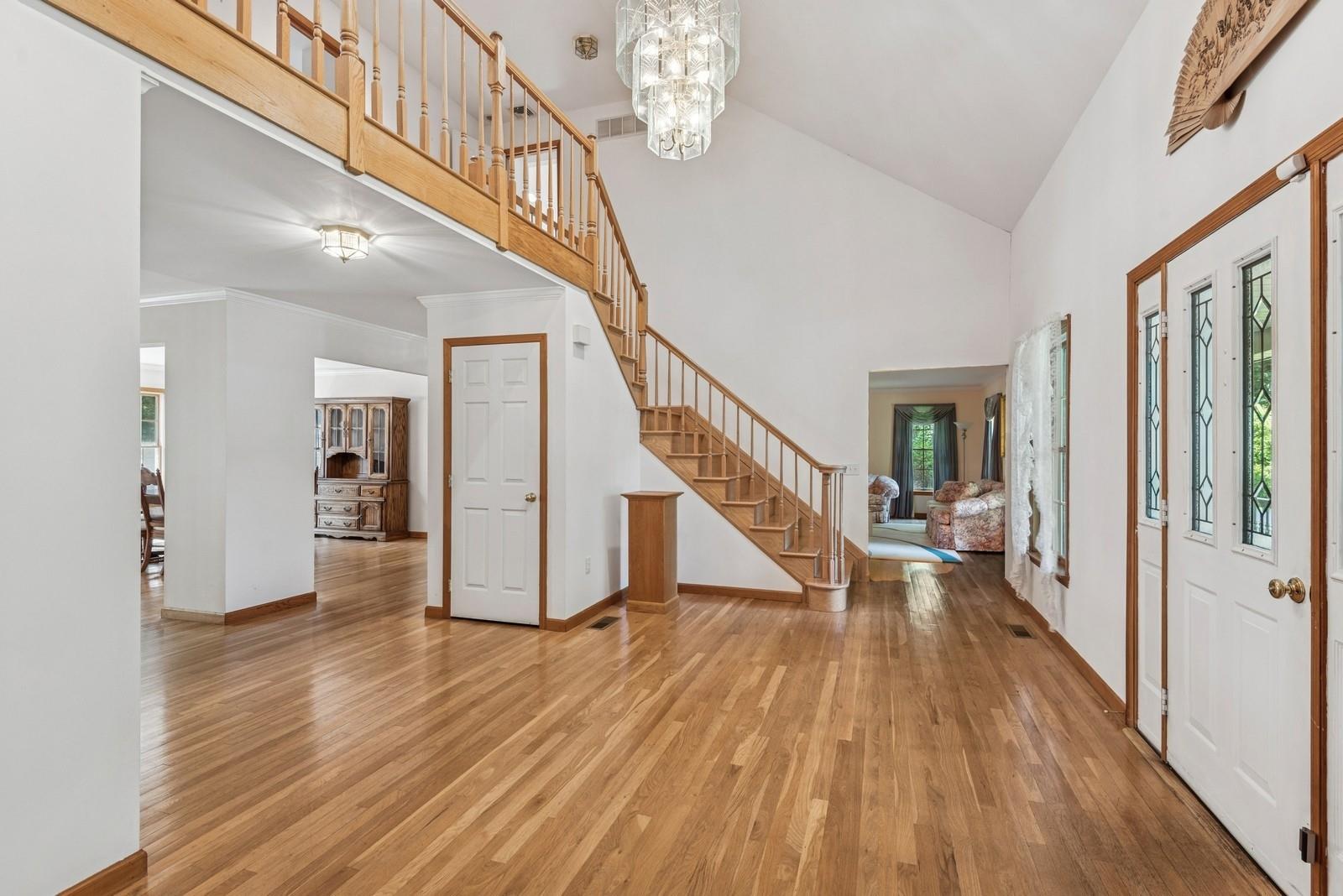 4 Springview Court, East Patchogue, NY 11772