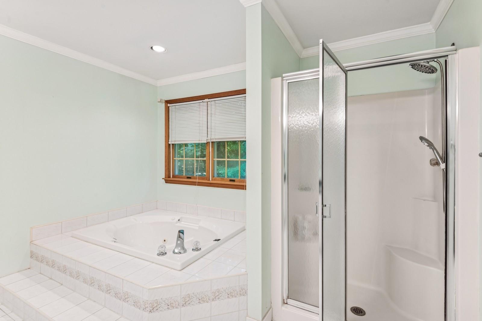 4 Springview Court, East Patchogue, NY 11772