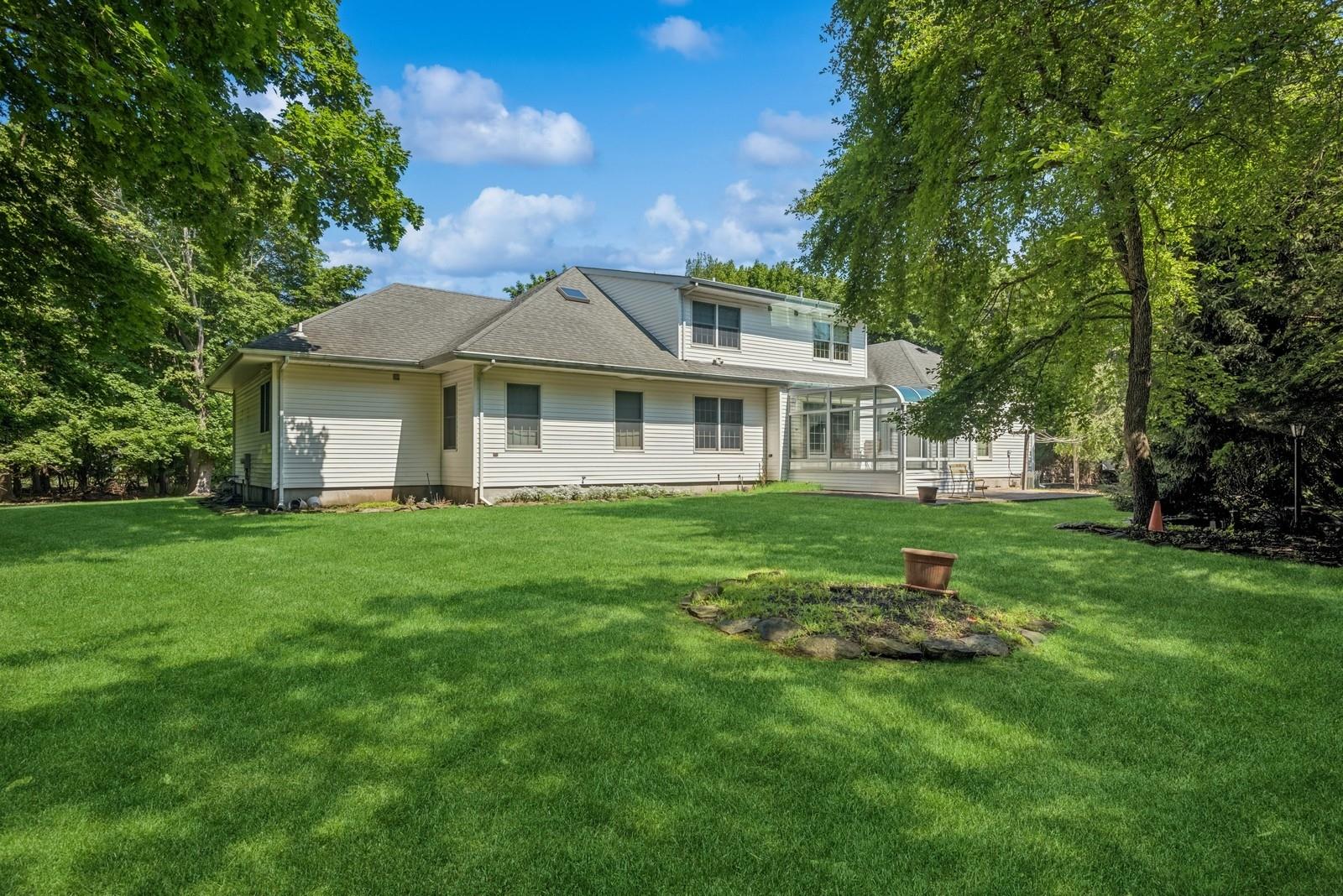 4 Springview Court, East Patchogue, NY 11772