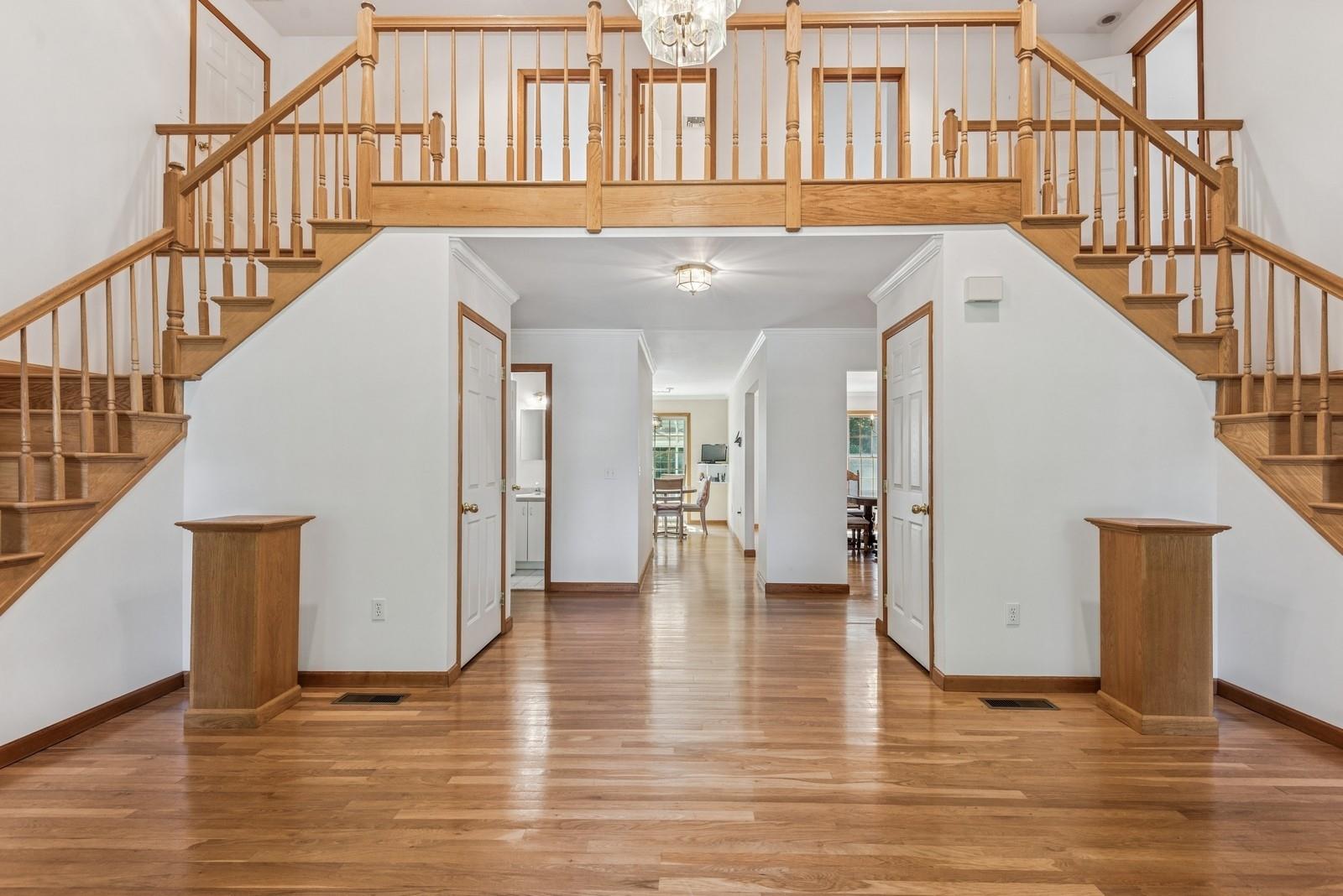 4 Springview Court, East Patchogue, NY 11772