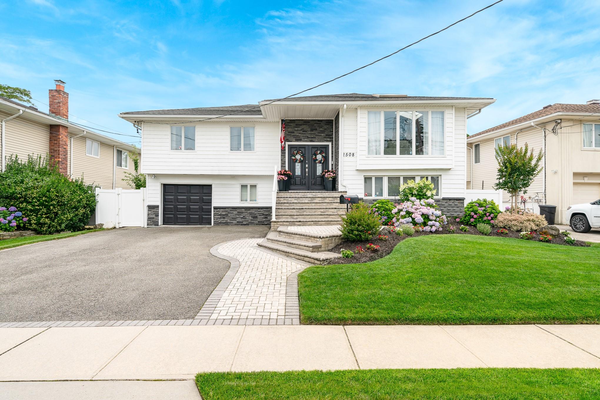 2508 Harbor Lane, Bellmore, NY 11710