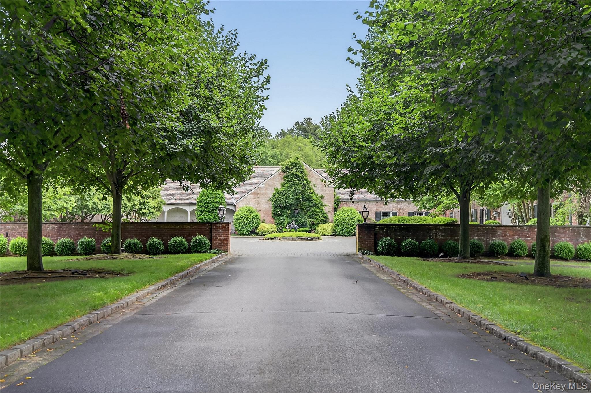 60 Piping Rock Road, Upper Brookville, NY 11545