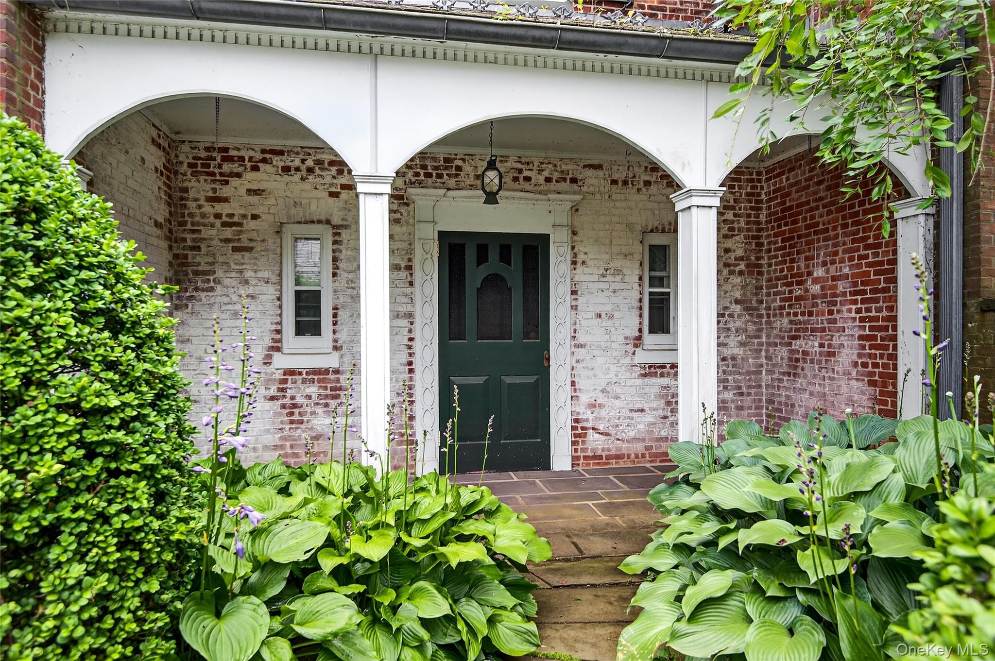 60 Piping Rock Road, Upper Brookville, NY 11545