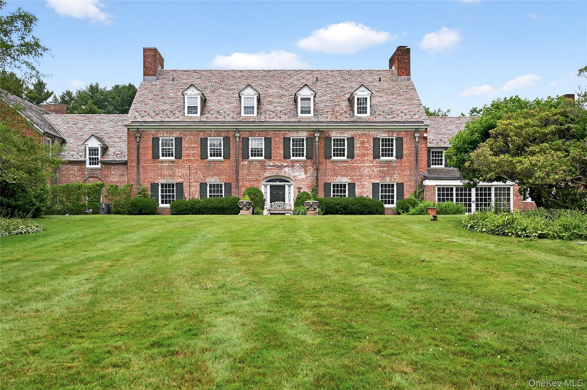 60 Piping Rock Road, Upper Brookville, NY 11545