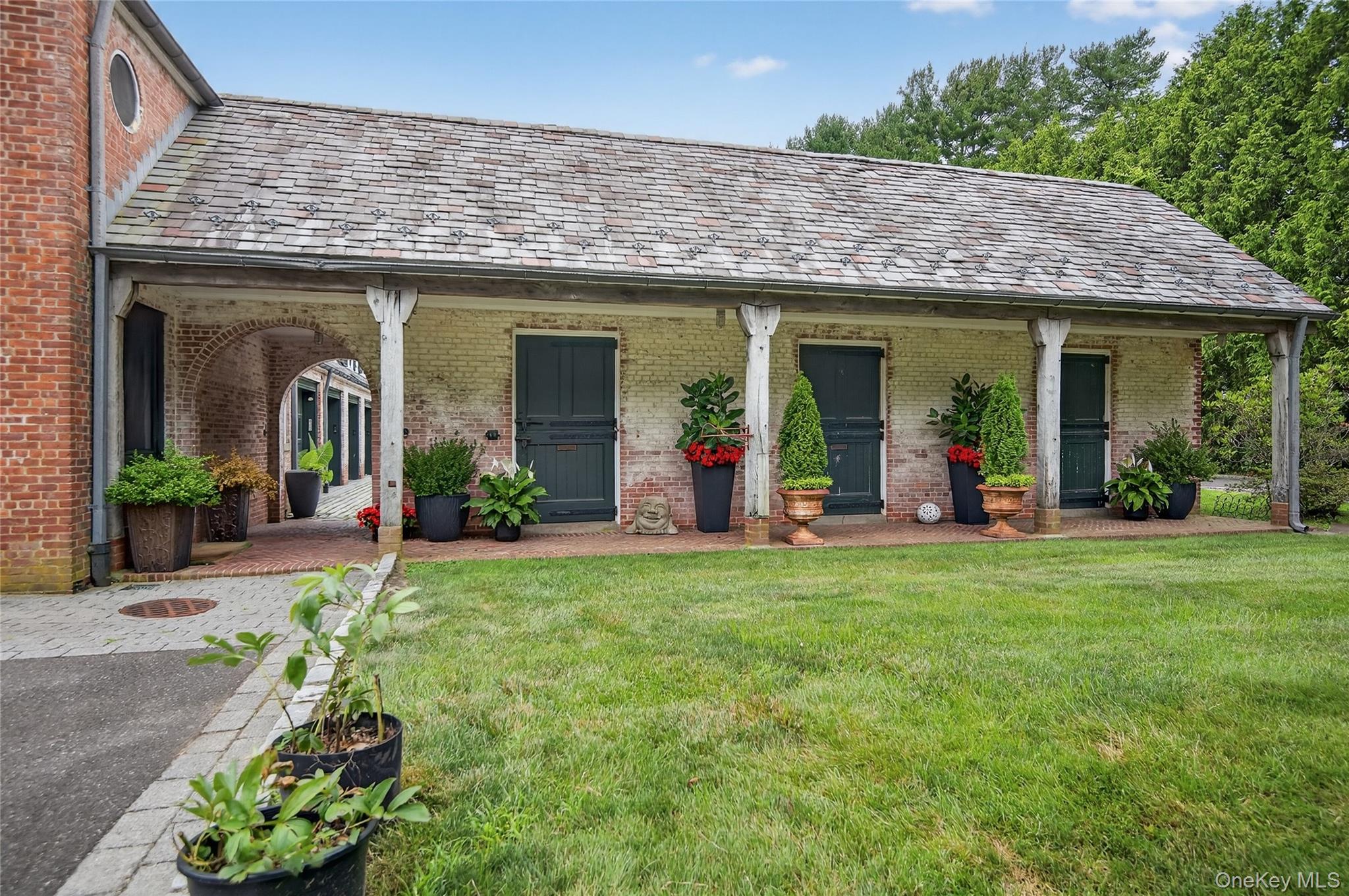 60 Piping Rock Road, Upper Brookville, NY 11545