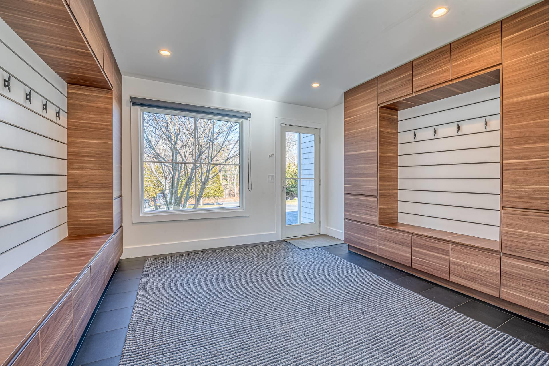 14 Atterbury Road, Southampton, NY 11968