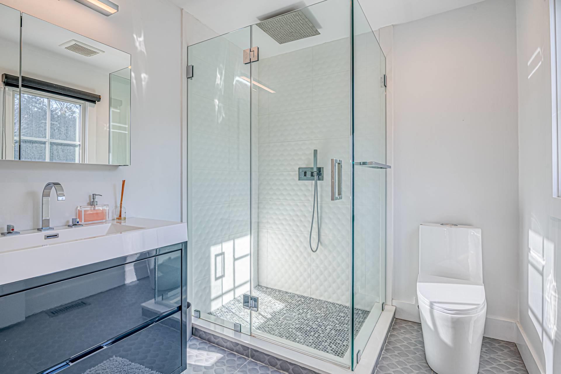 14 Atterbury Road, Southampton, NY 11968