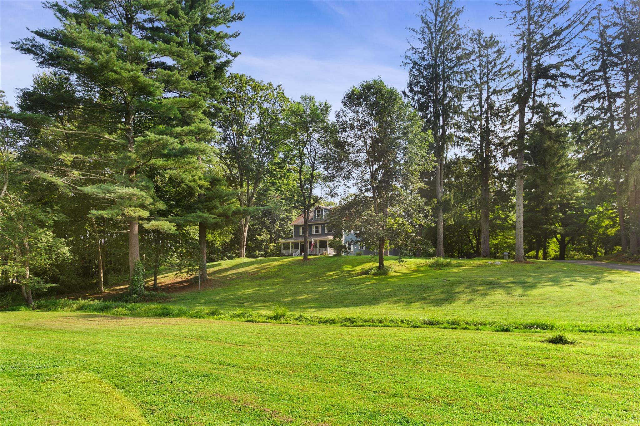 40 Wood Street, Katonah, NY 10536