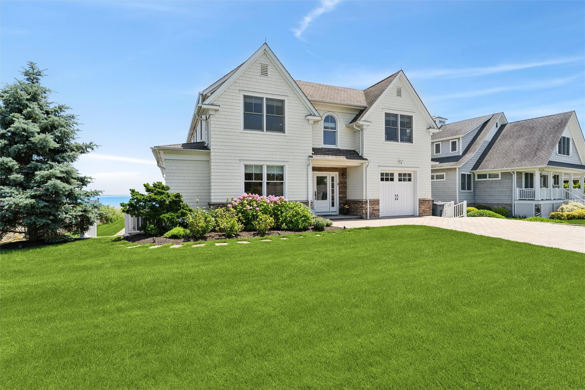 9 Shinnecock Road, East Quogue, NY 11942