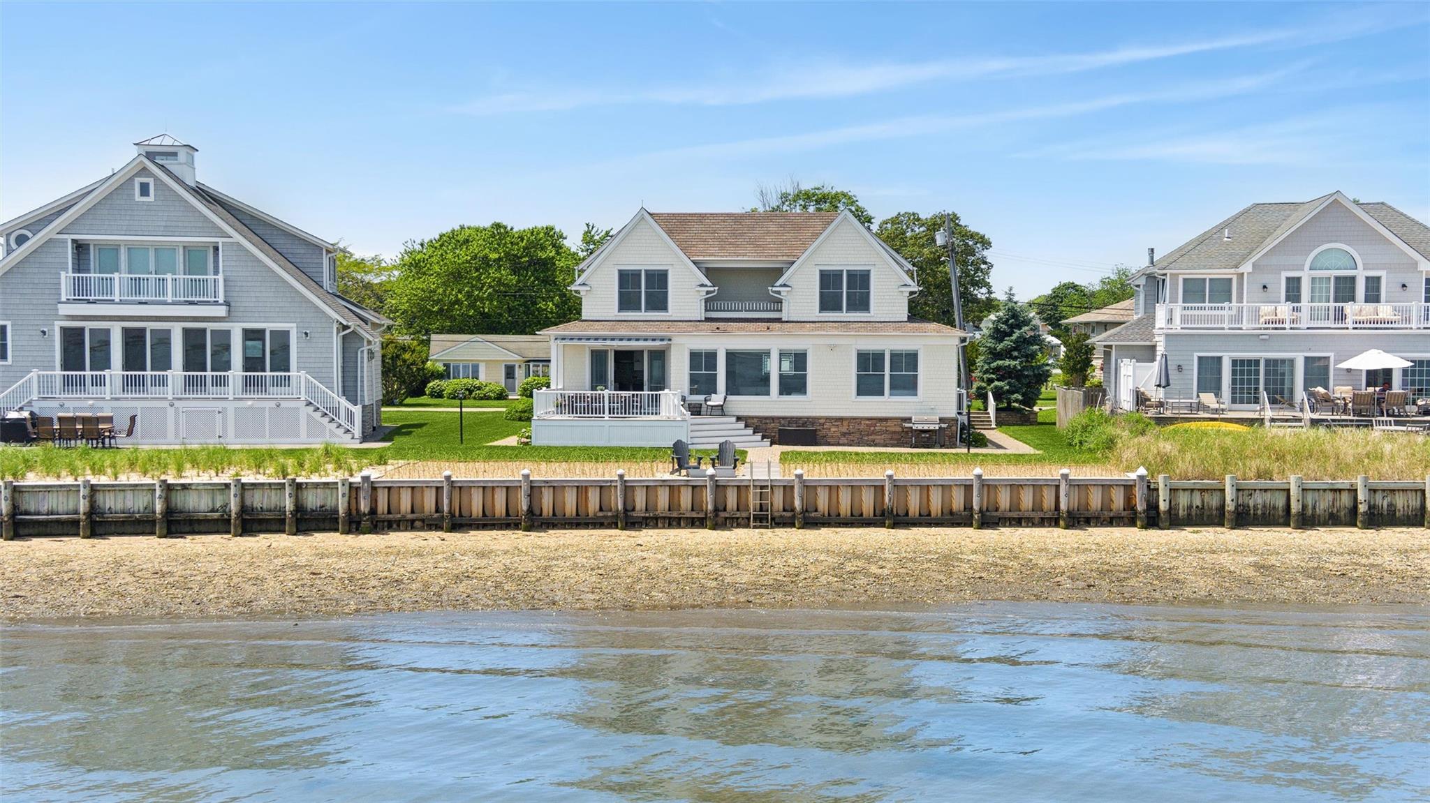 9 Shinnecock Road, East Quogue, NY 11942