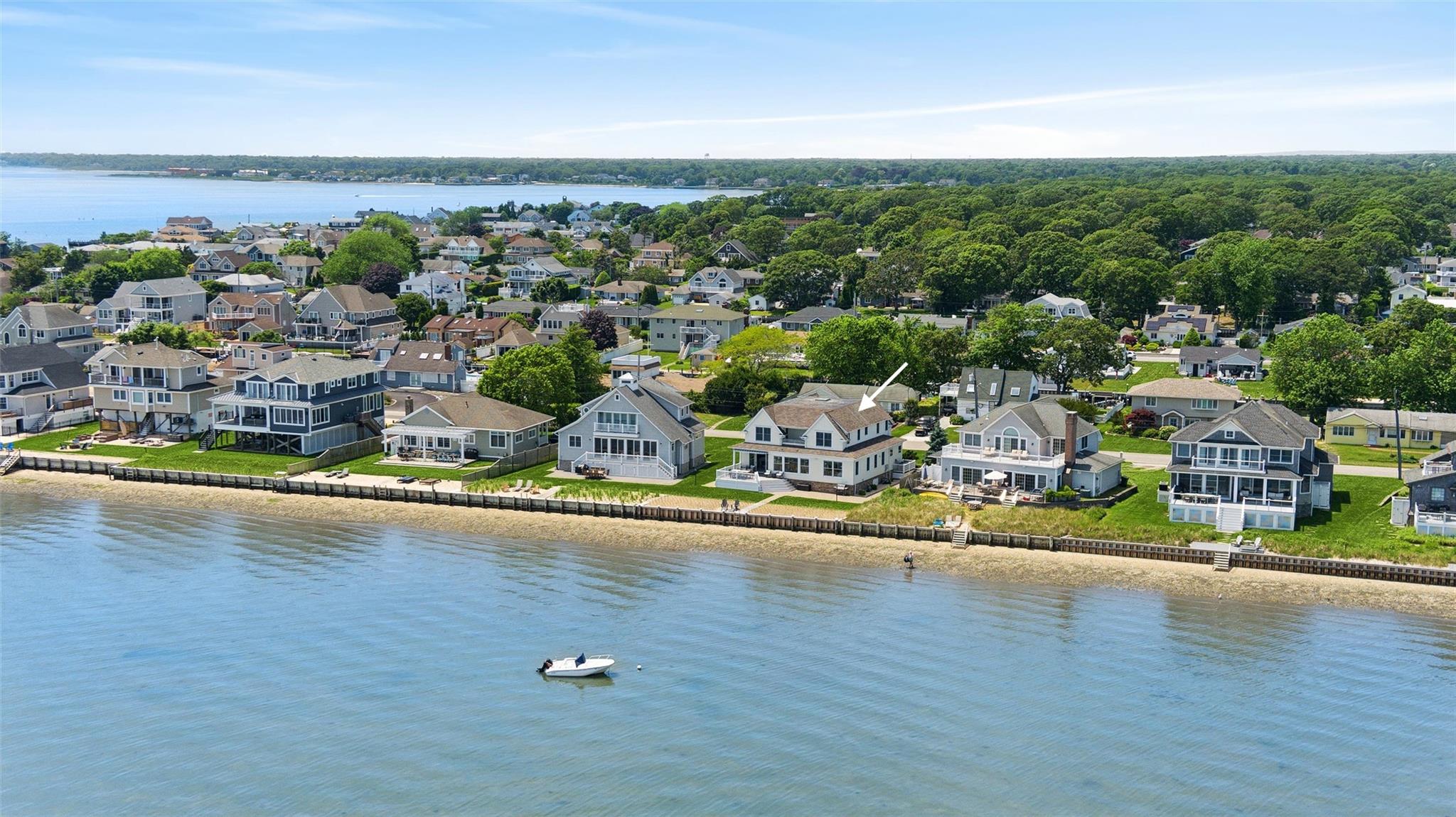 9 Shinnecock Road, East Quogue, NY 11942