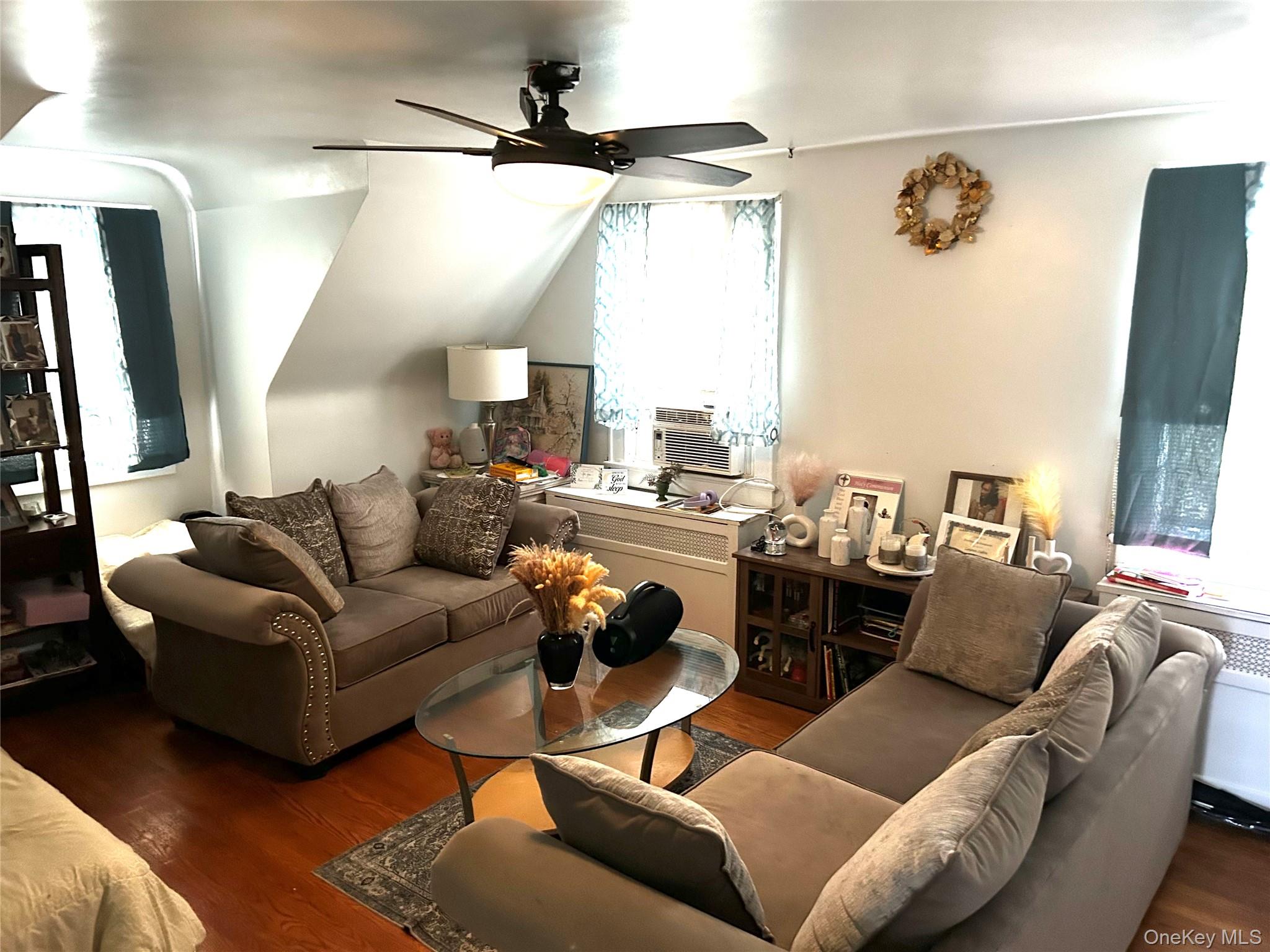 11 Duryea Place, Lynbrook, NY 11563