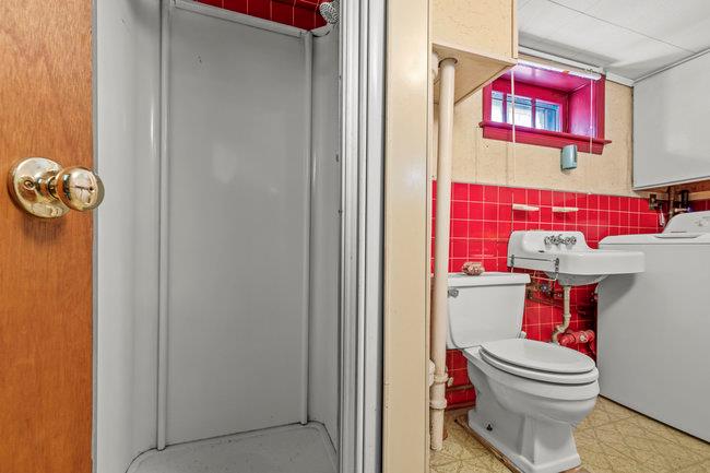 7318 180th Street, Fresh Meadows, NY 11366