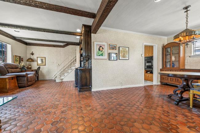 7318 180th Street, Fresh Meadows, NY 11366