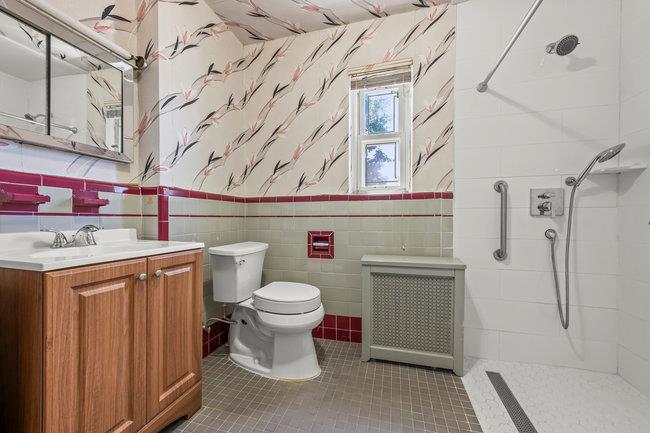 7318 180th Street, Fresh Meadows, NY 11366