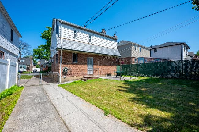 7318 180th Street, Fresh Meadows, NY 11366