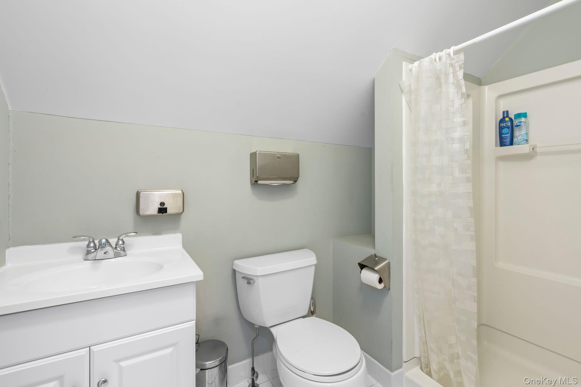 67 Fort Salonga Road, Northport, NY 11768