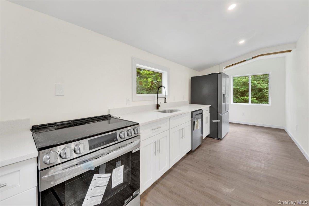 8 Pioneer Trail, Monroe, NY 10950