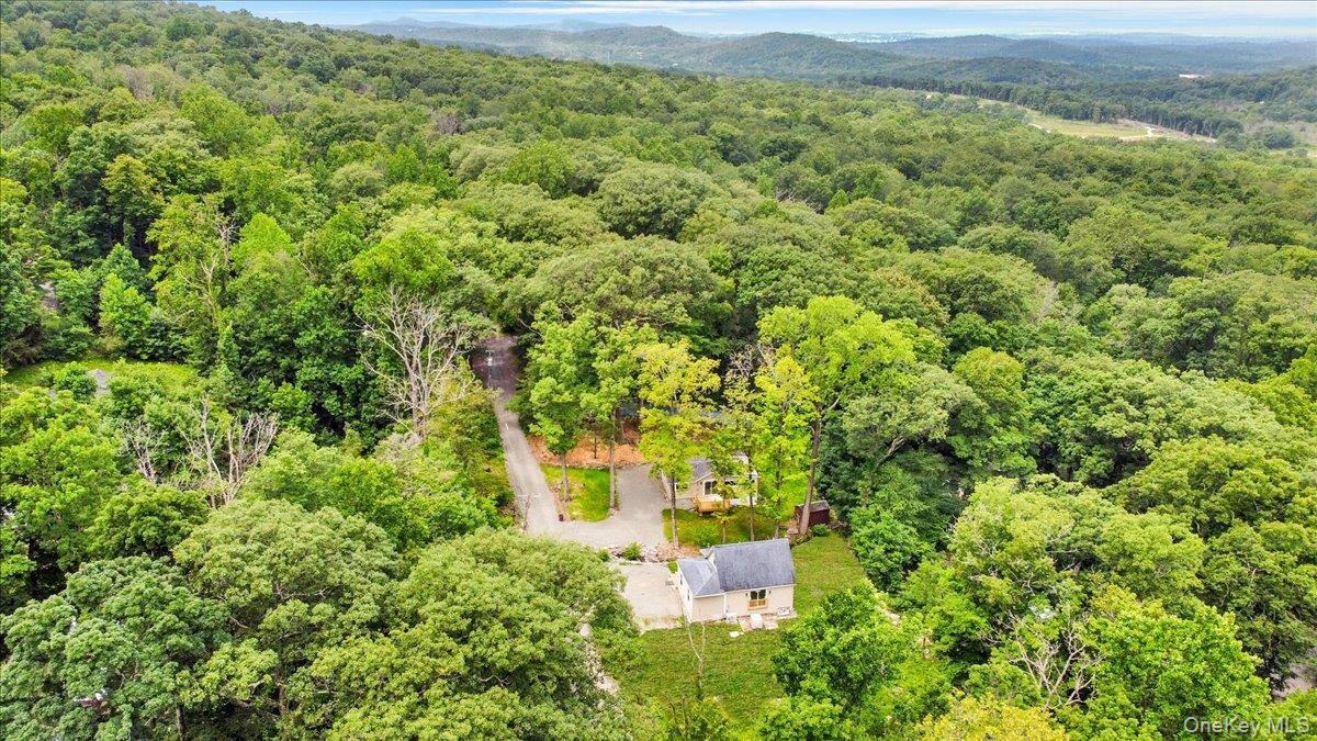 8 Pioneer Trail, Monroe, NY 10950