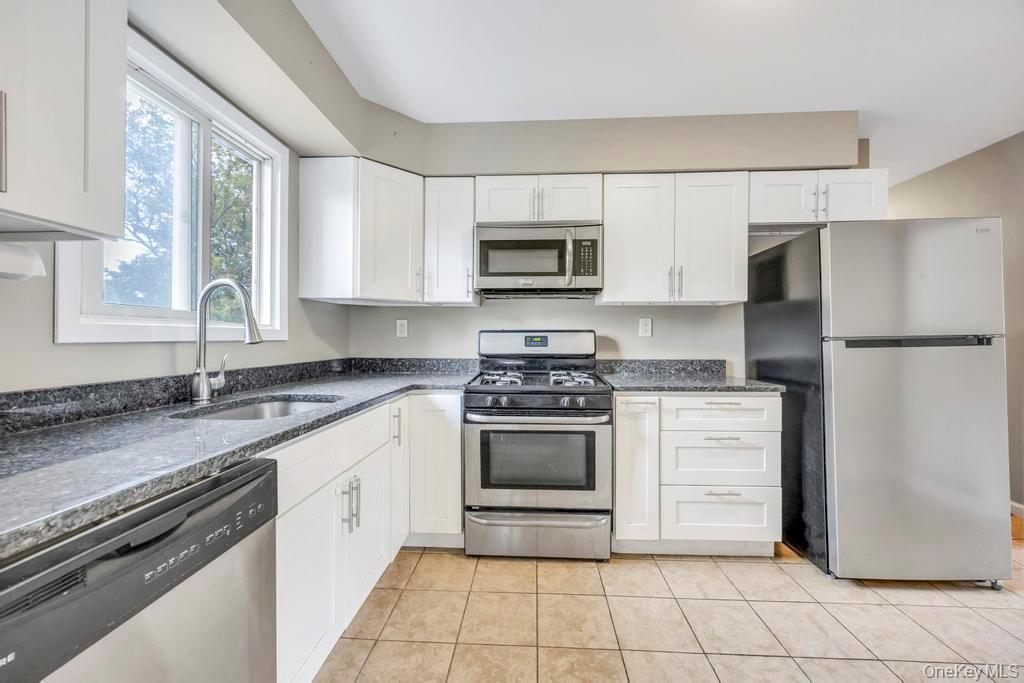 833 Bermuda Road, West Babylon, NY 11704