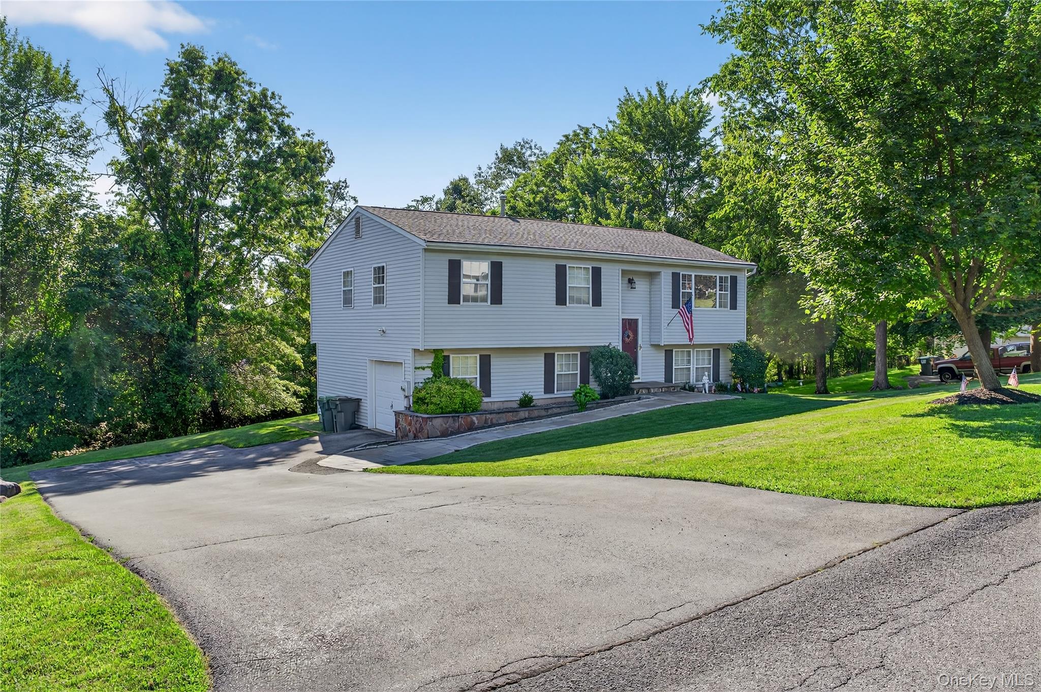 3 Stanford Drive, Highland Mills, NY 10930