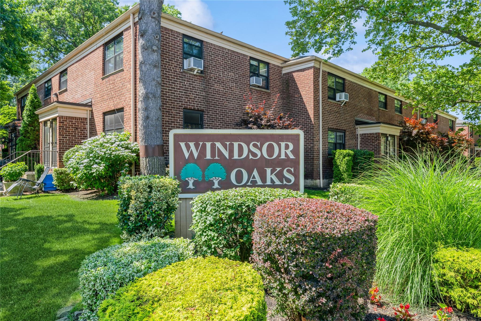 217-22 73rd Avenue # Upper, Oakland Gardens, NY 11364