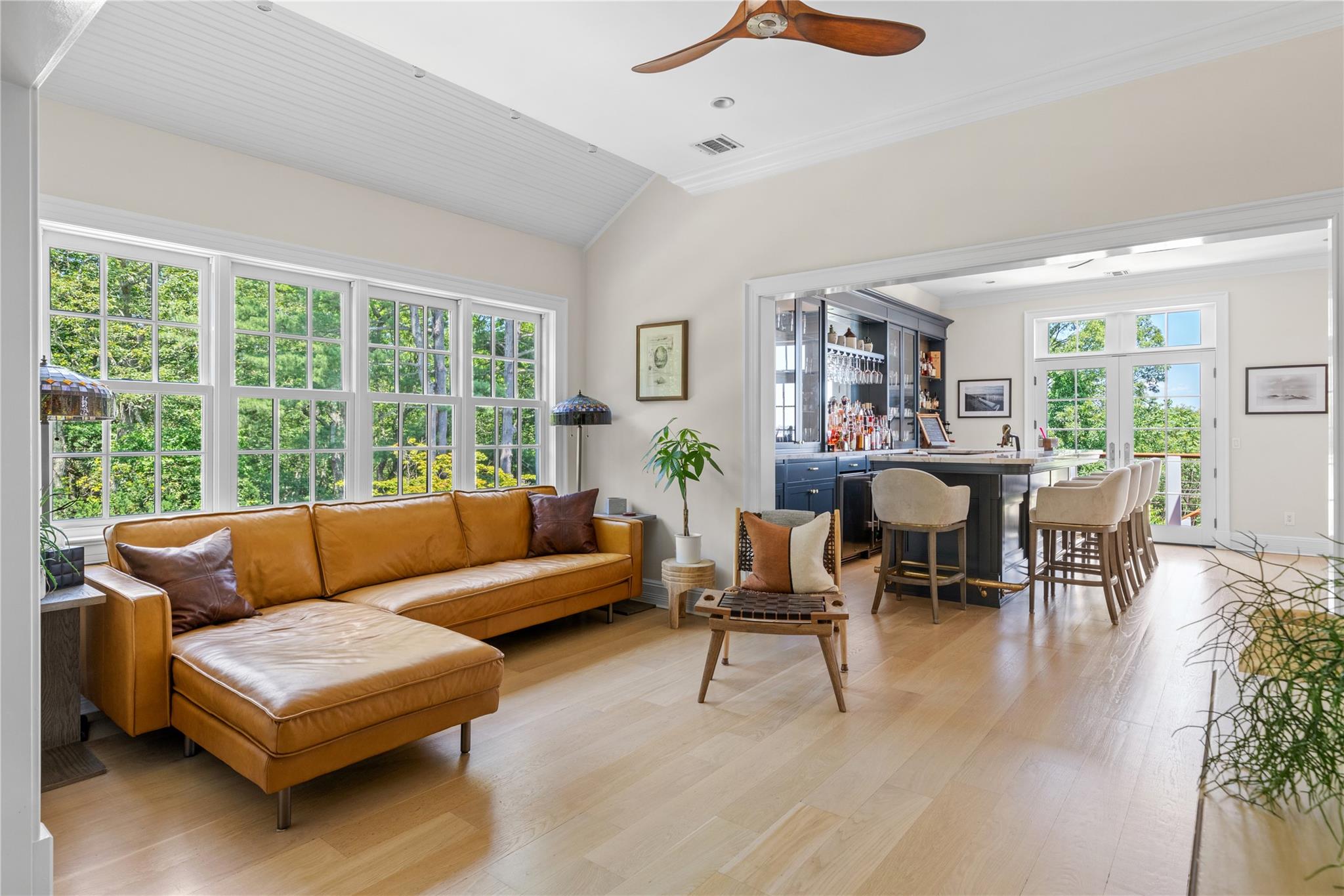 12 North Road, Laurel Hollow, NY 11771