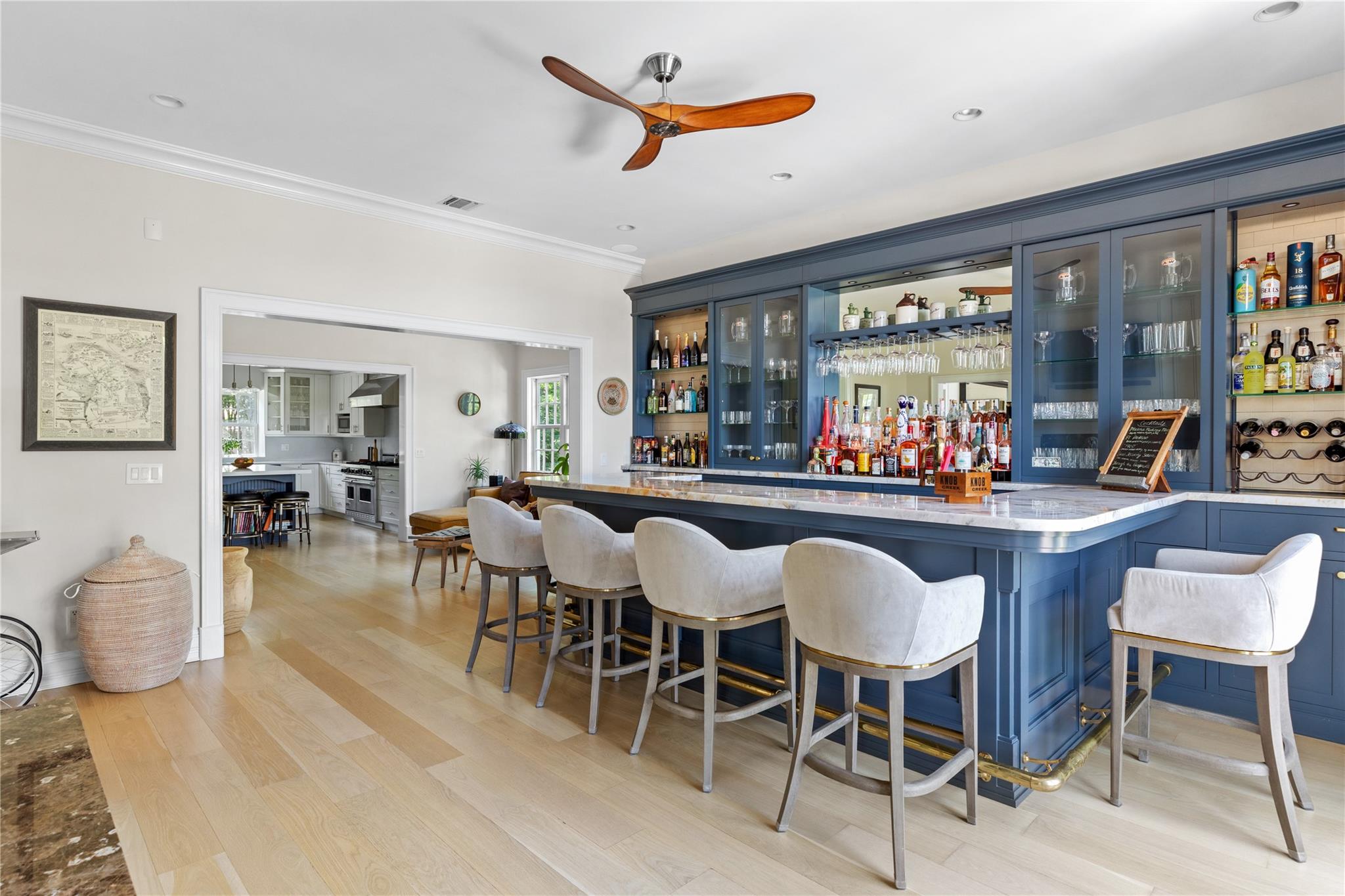 12 North Road, Laurel Hollow, NY 11771