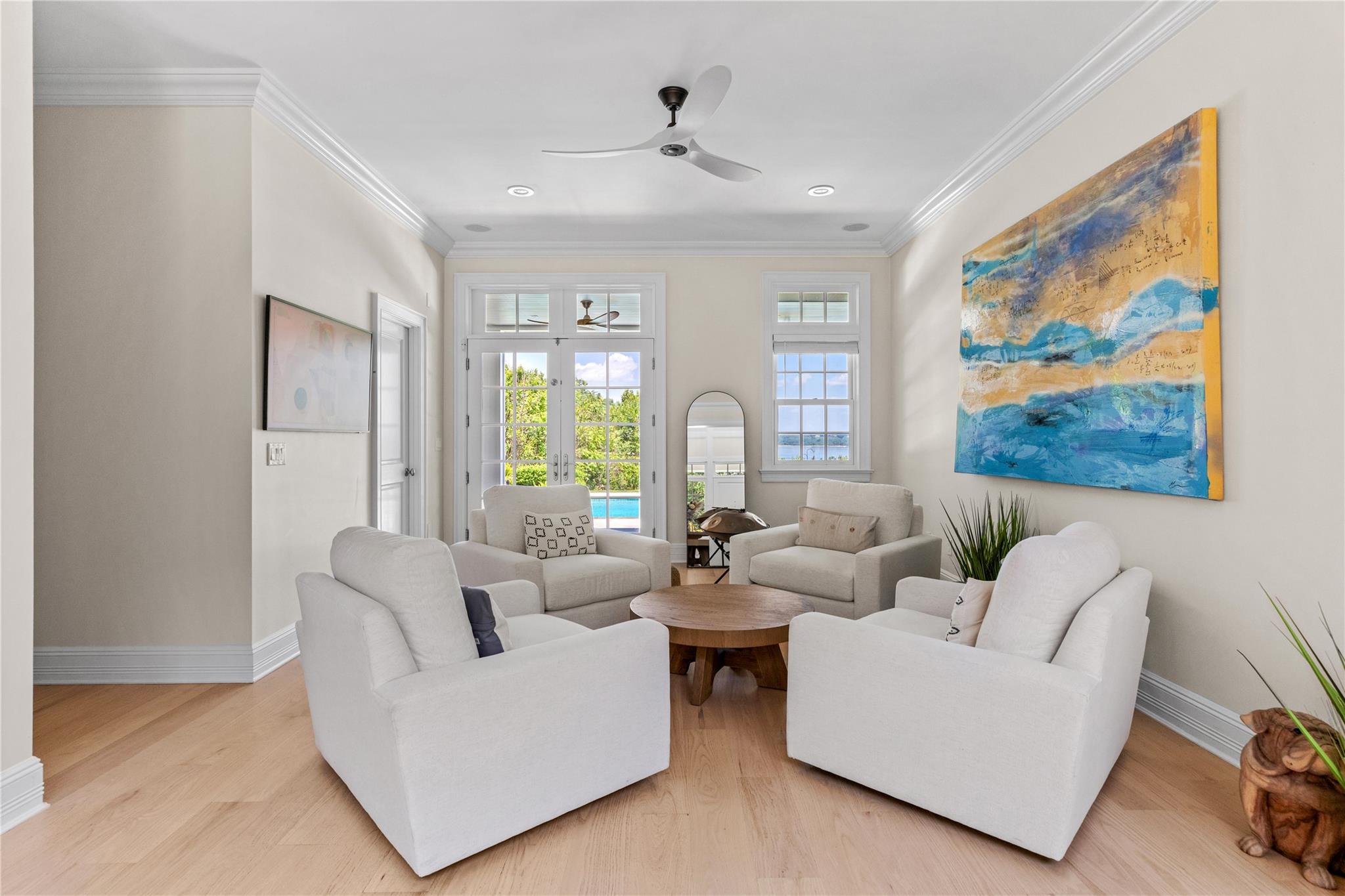 12 North Road, Laurel Hollow, NY 11771