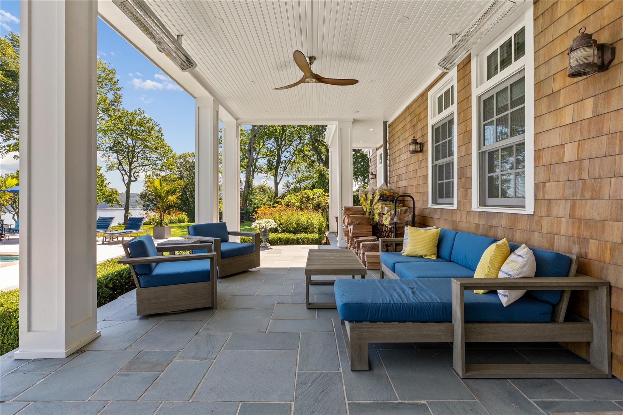 12 North Road, Laurel Hollow, NY 11771