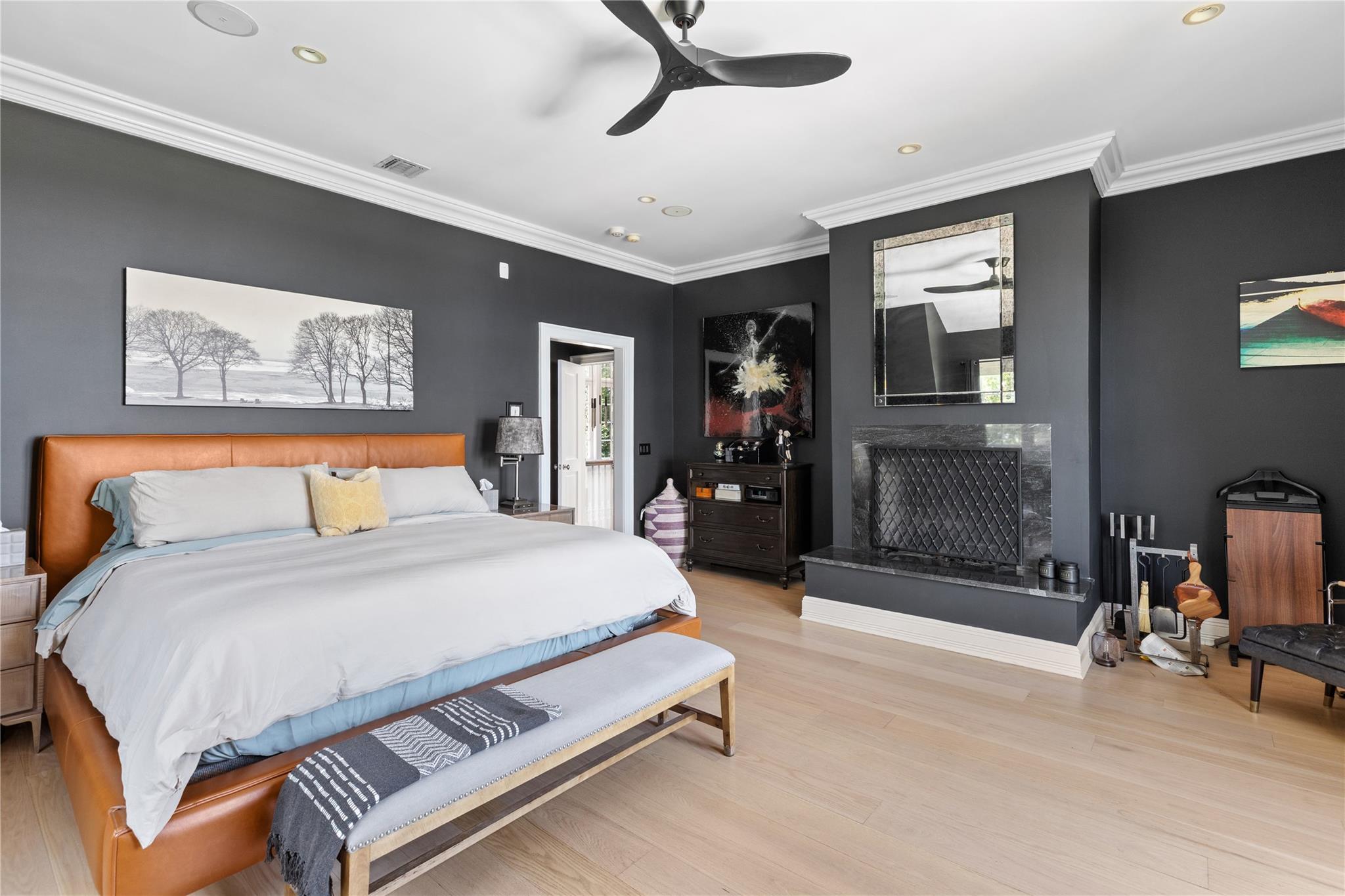 12 North Road, Laurel Hollow, NY 11771