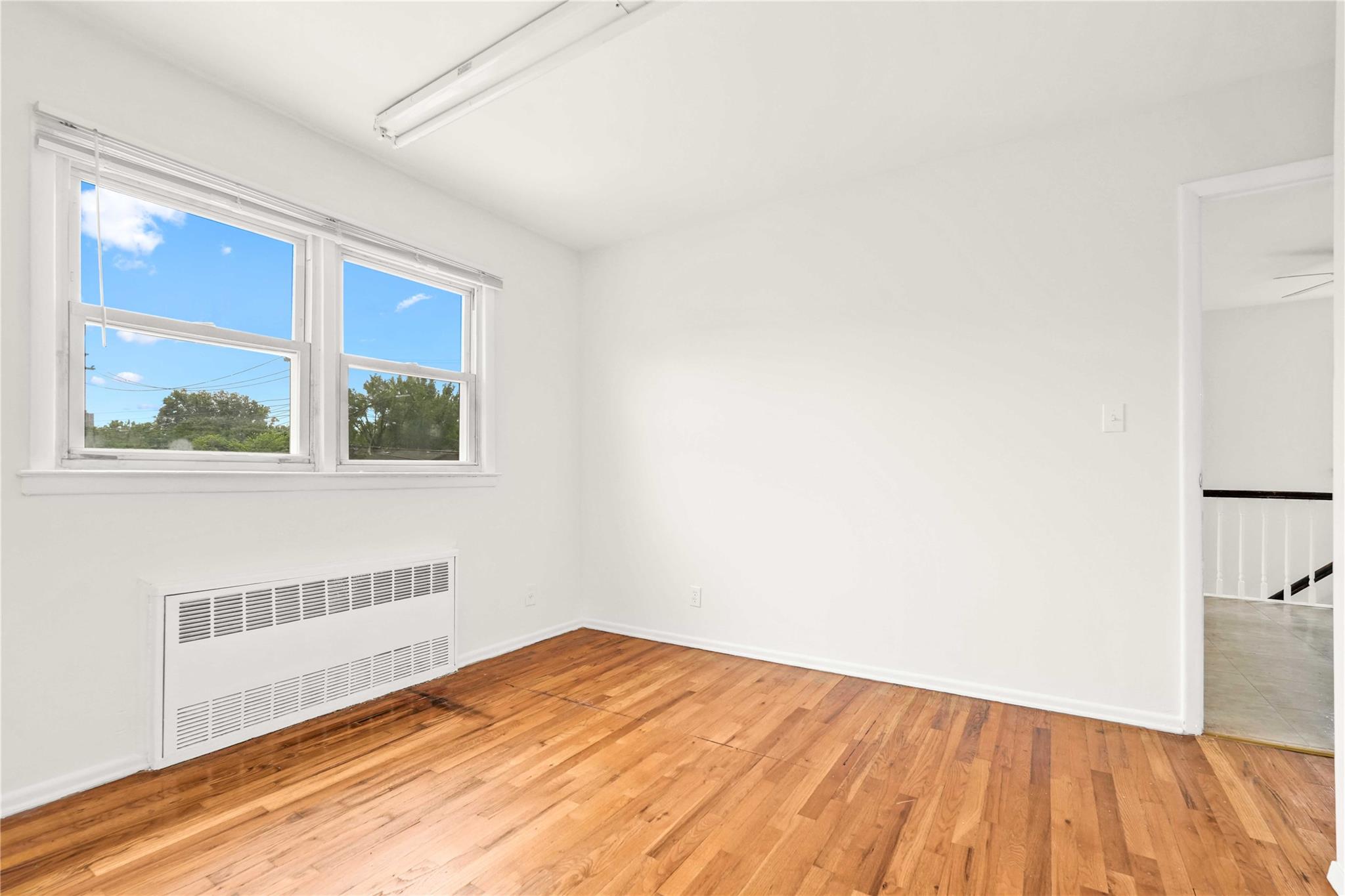 140-03 poplar, Flushing, NY 11355