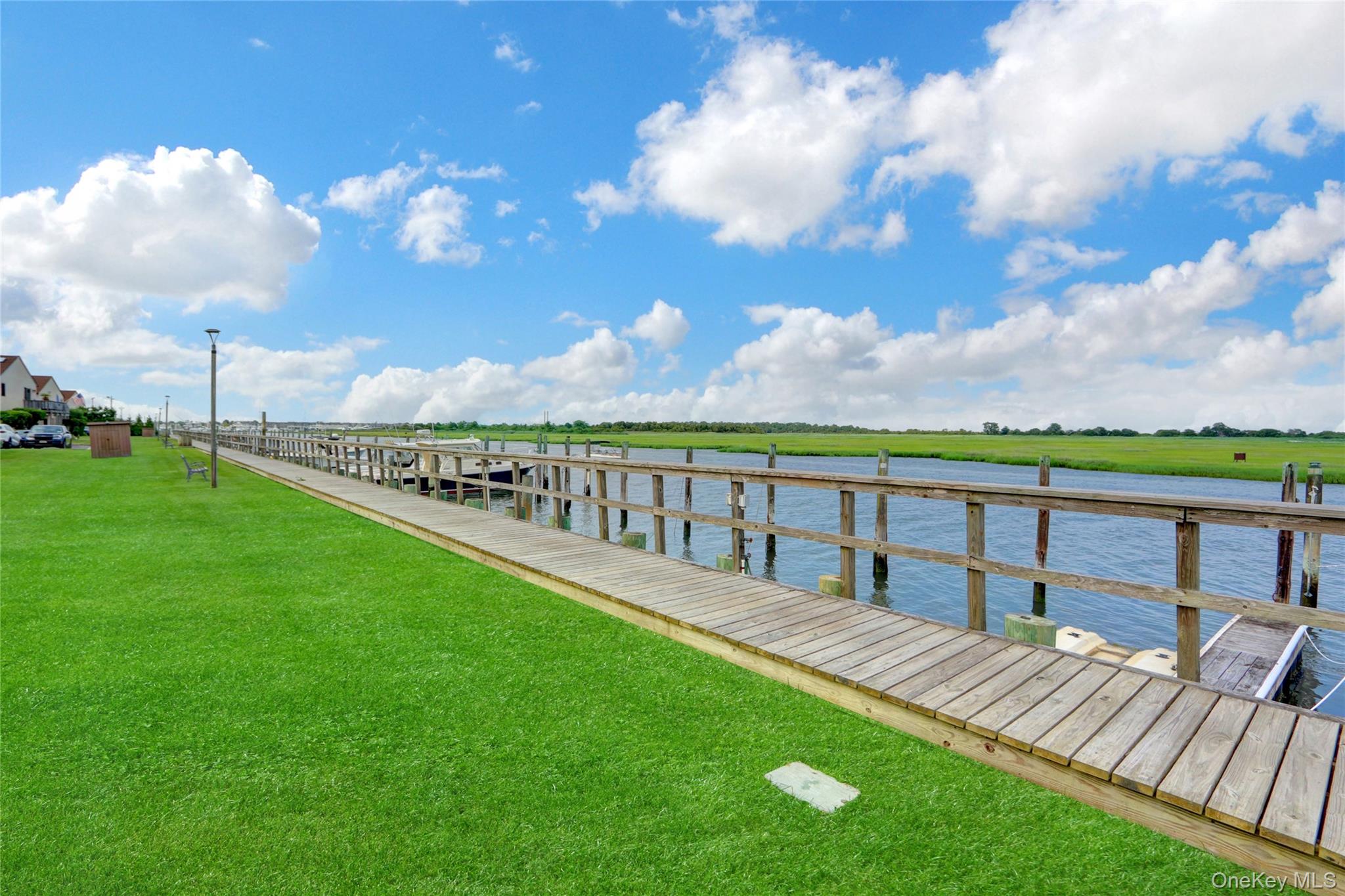 1 Anchorage Way # 301, Freeport, NY 11520