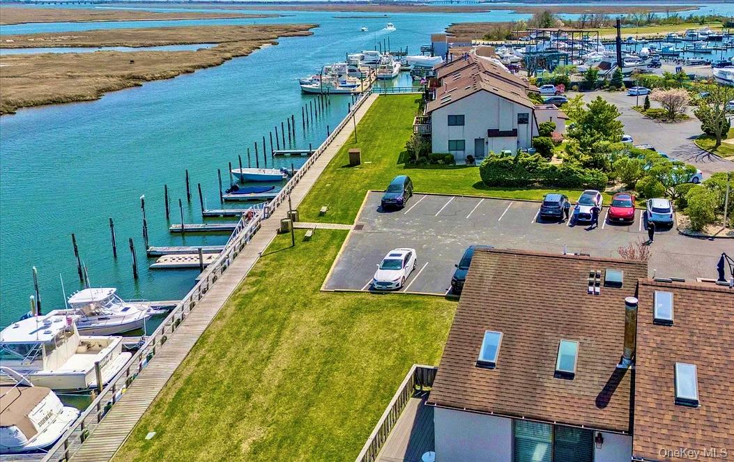 1 Anchorage Way # 301, Freeport, NY 11520
