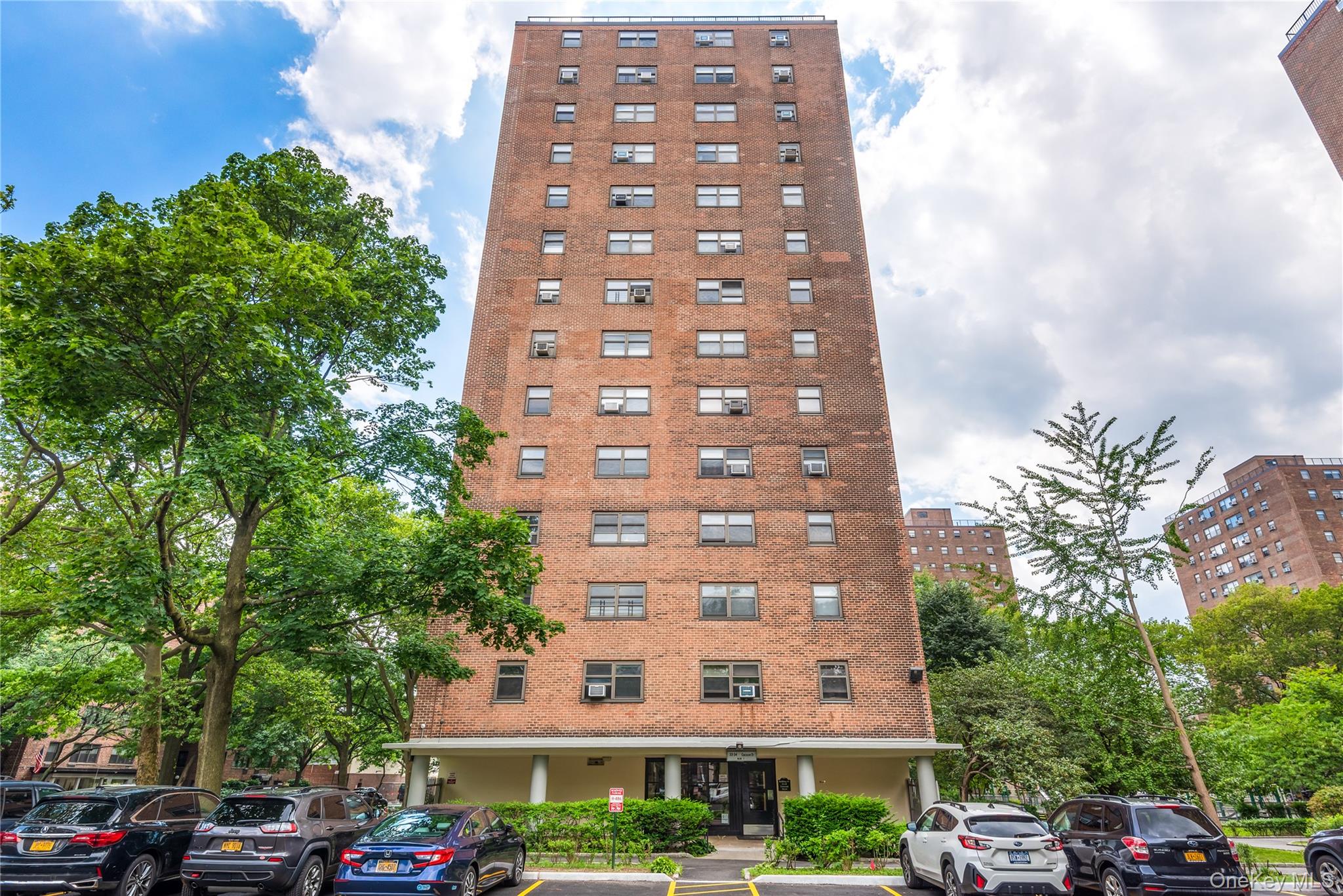 33-34 Crescent Street # 8A, Astoria, NY 11106