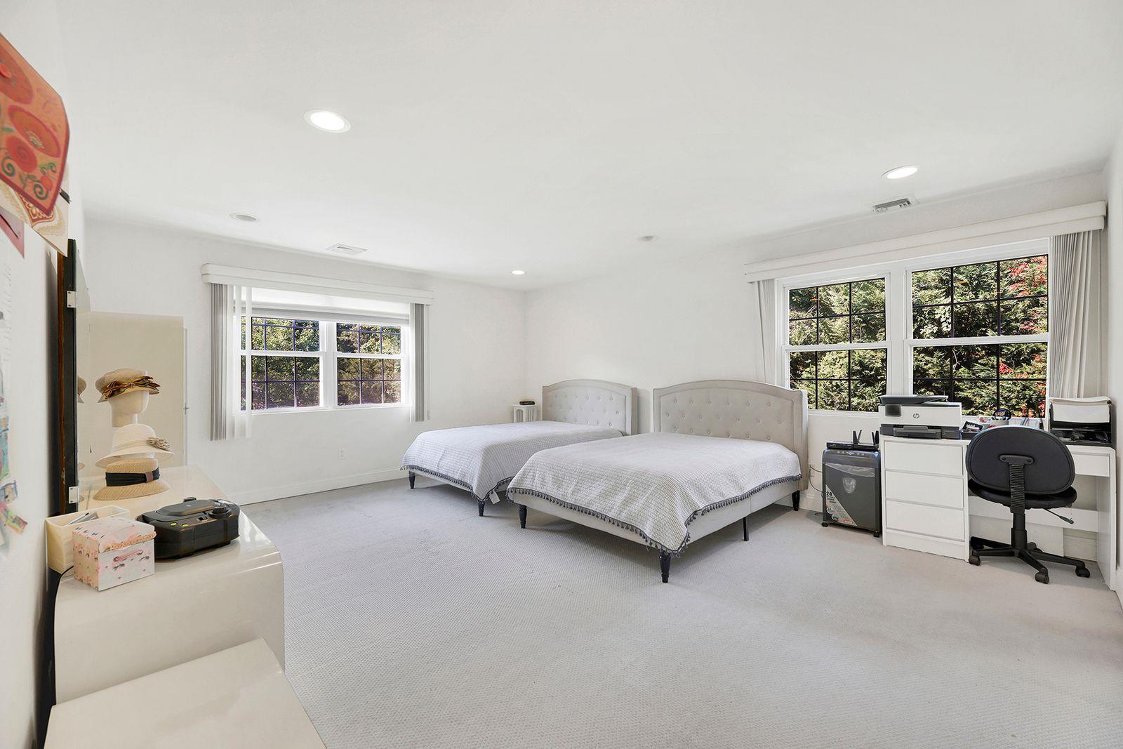 97 Burnham Avenue, Roslyn Heights, NY 11577