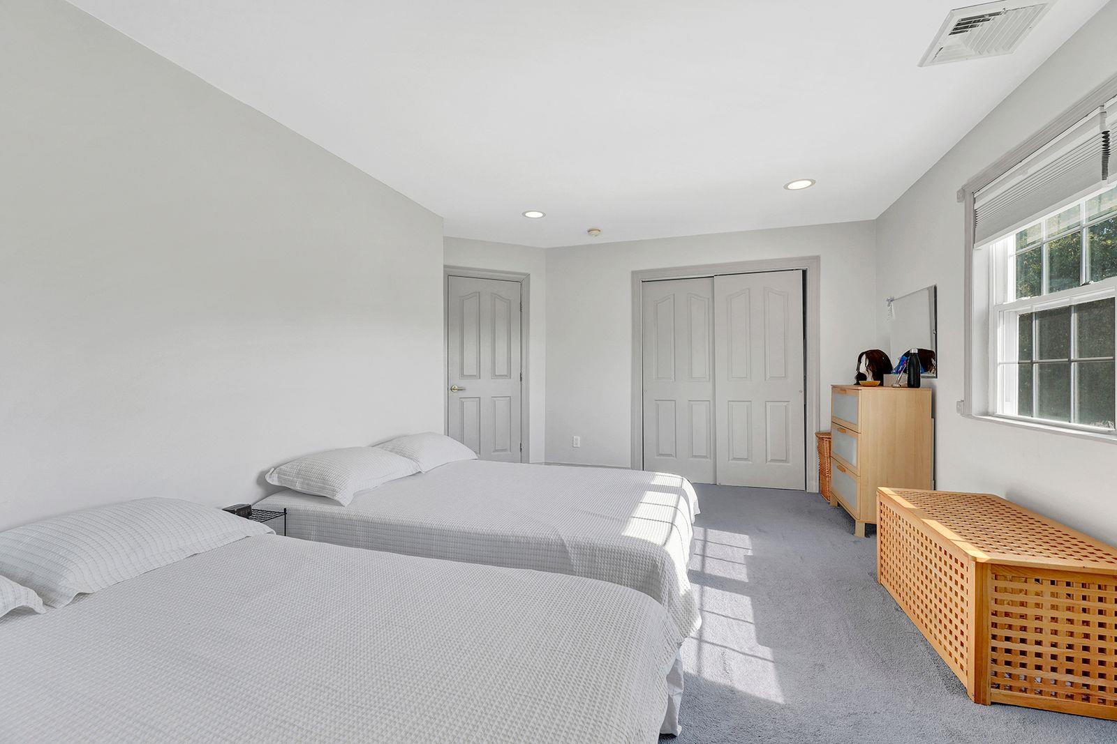 97 Burnham Avenue, Roslyn Heights, NY 11577