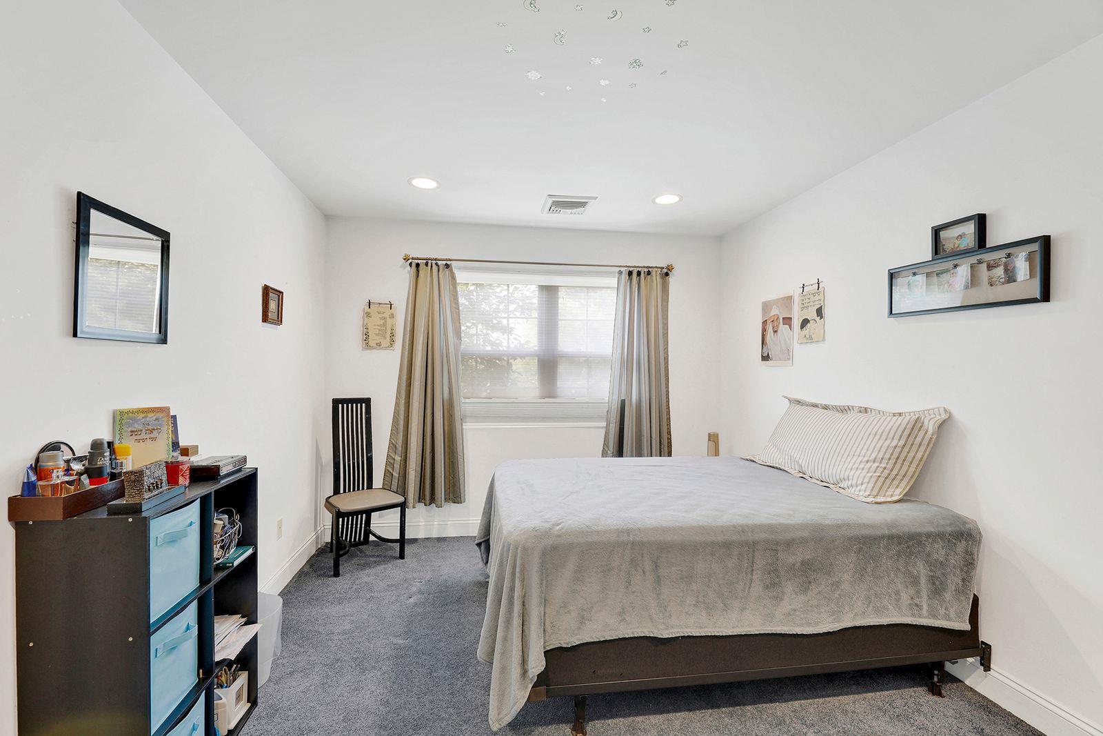 97 Burnham Avenue, Roslyn Heights, NY 11577