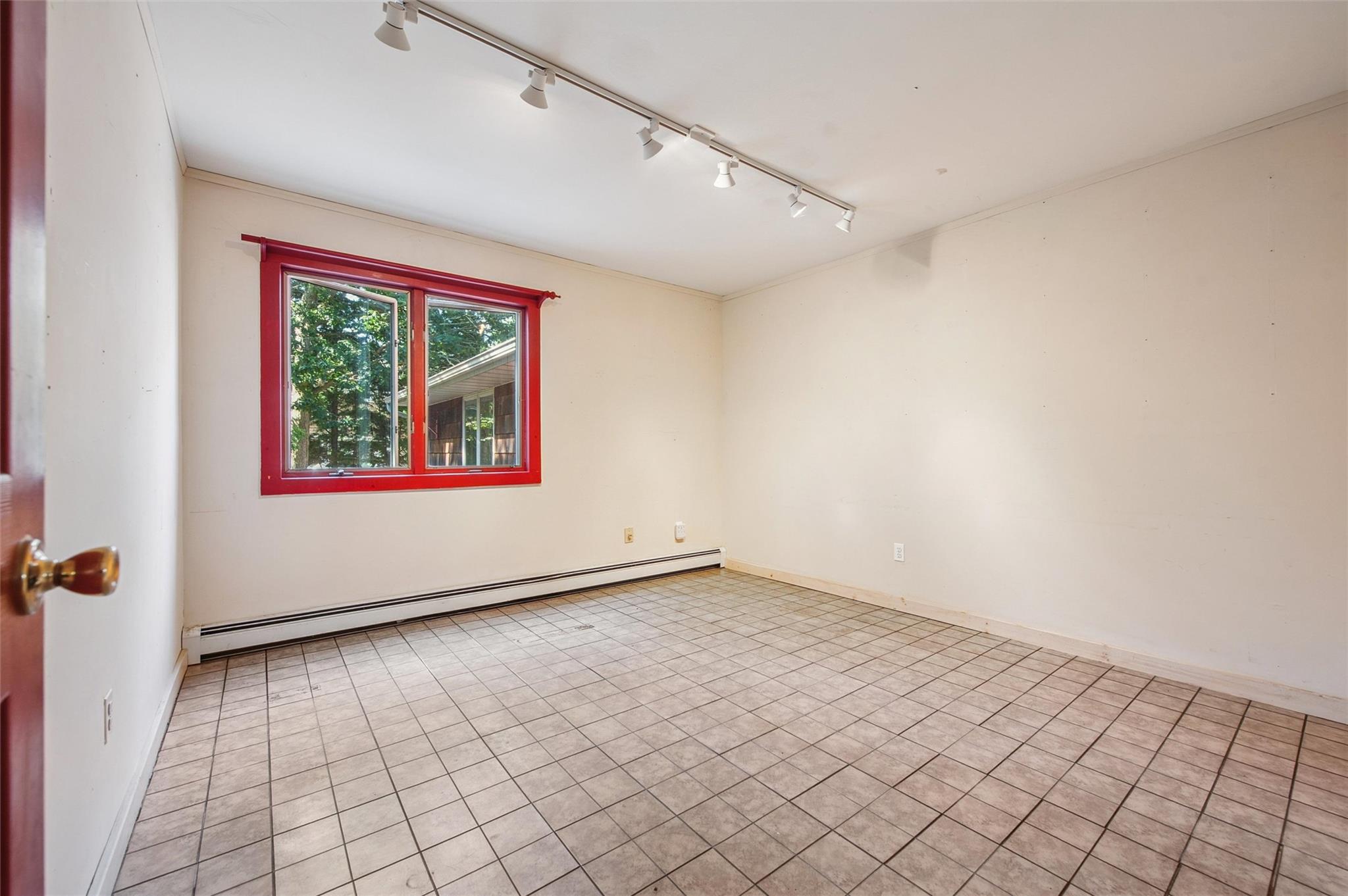 27 Jagger Lane, Westhampton, NY 11977